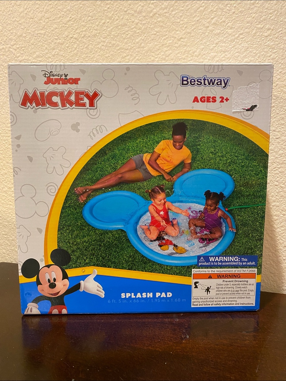 Disney Mickey & Minnie Mouse Head Shaped Inflatable Splash Pad Swimming Pool NEW